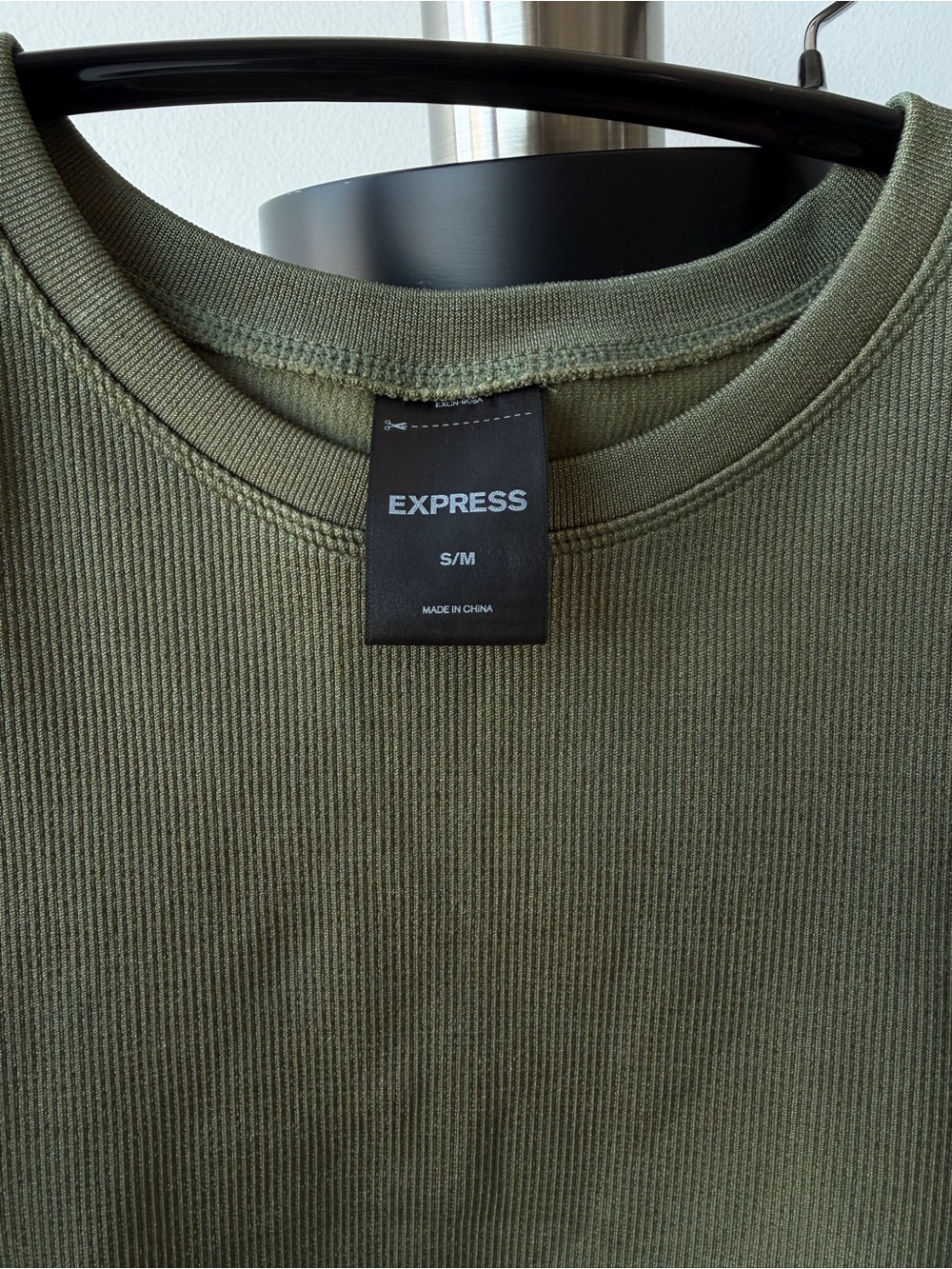 Express Olive Green Ribbed Crop Tank - Picture 3 of 3